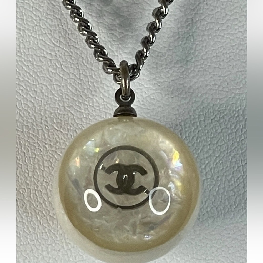 CHANEL Two-Tone Pendant Necklace - Picture 9 of 9